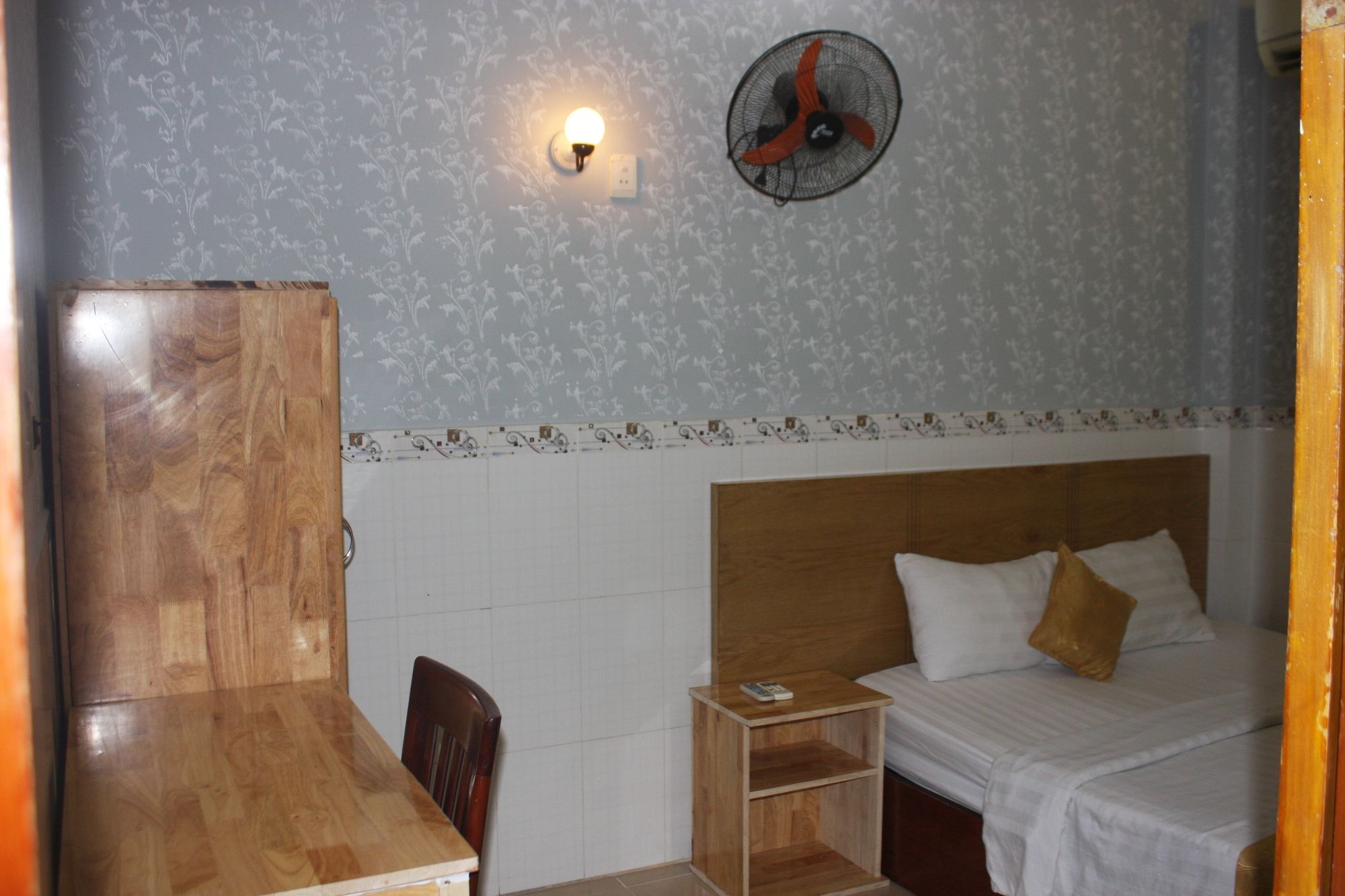 Koniko Hotel Ho Şi Min Exterior foto