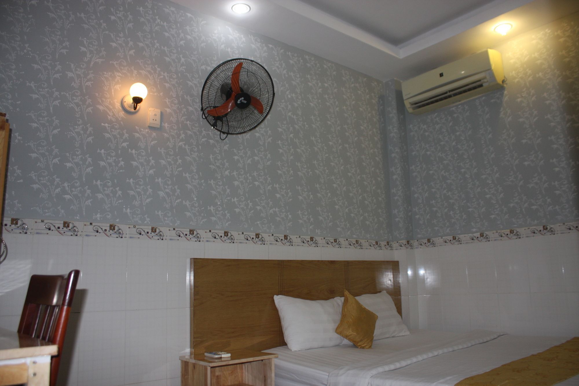 Koniko Hotel Ho Şi Min Exterior foto